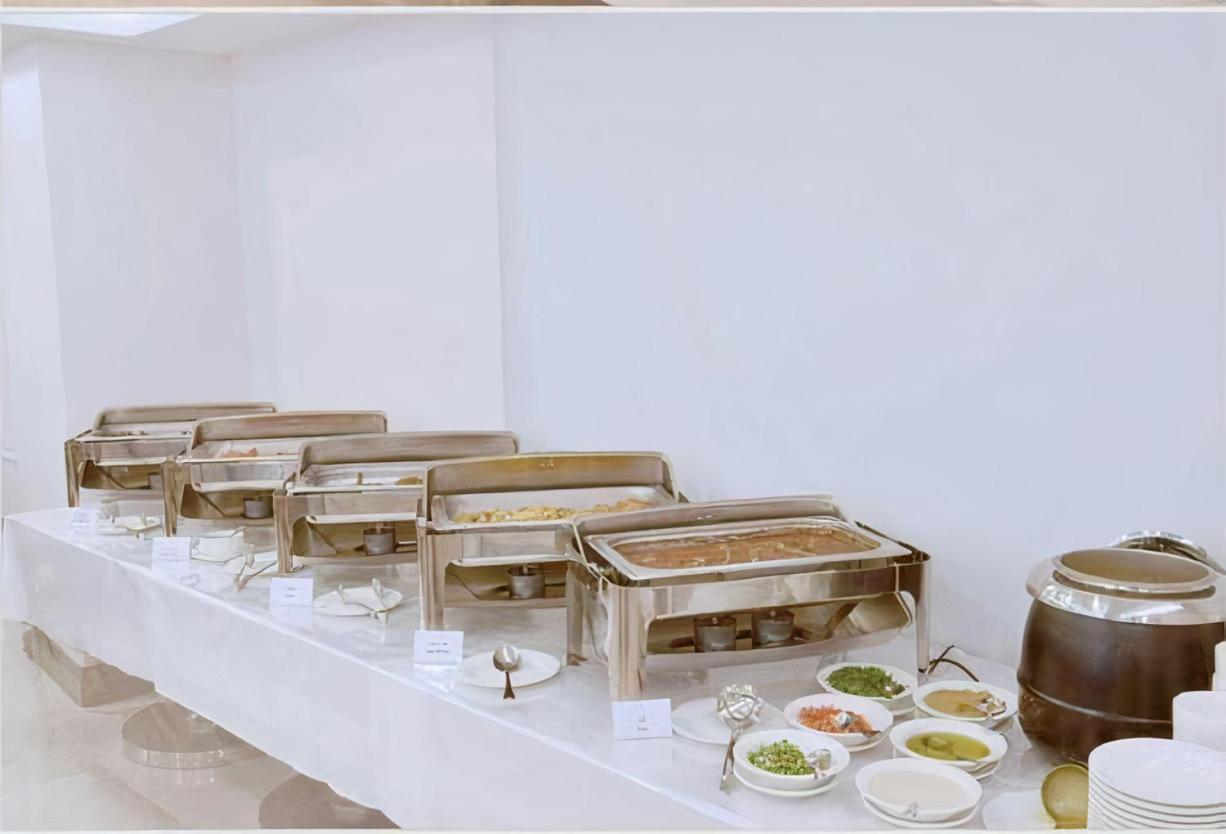 אל-מדינה Zaha Al Munawara Hotel מראה חיצוני תמונה